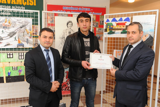 Общественное объединение "Miras" организовало выставку, посвященную Ходжалинской трагедии (фото)