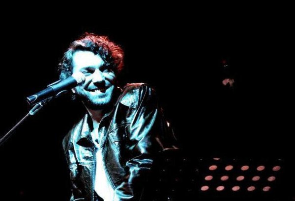 В Баку приедет известный турецкий актер и певец Халил Сезай