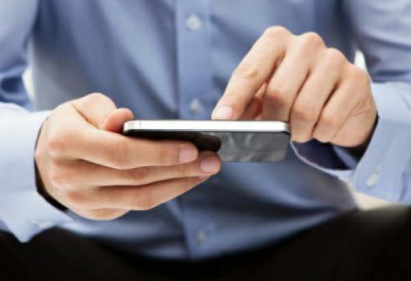 В продаже в Азербайджане появится израильский смартфон с функцией медицинской диагностики