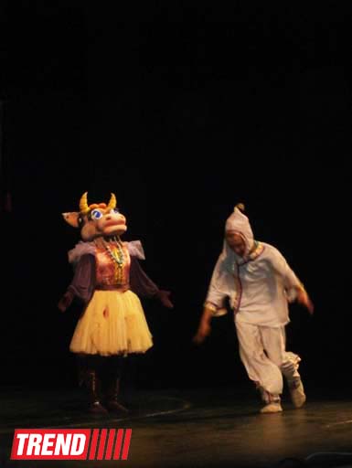 "Сказка белого месяца" калмыцкого театра - первый день весны в азербайджанском ТЮЗе (фото)