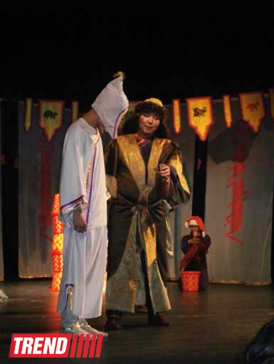 "Сказка белого месяца" калмыцкого театра - первый день весны в азербайджанском ТЮЗе (фото)