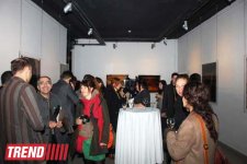 В Баку в галерее YAY состоялось открытие выставки Санана Алескерова "Прозрачность простоты" (фото)