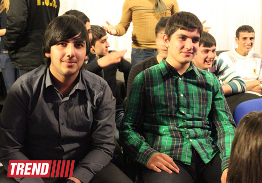 Кямаля Халилова и семья Мурада Садыха - в первой передаче проекта "Жизнь продолжается" (фото)