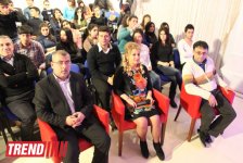 Кямаля Халилова и семья Мурада Садыха - в первой передаче проекта "Жизнь продолжается" (фото)