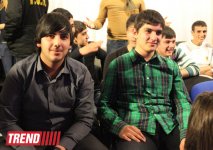 Кямаля Халилова и семья Мурада Садыха - в первой передаче проекта "Жизнь продолжается" (фото)