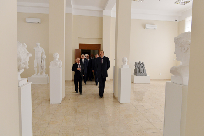 Президент Азербайджана ознакомился с условиями, созданными в новом корпусе Госакадемии художеств (ФОТО)