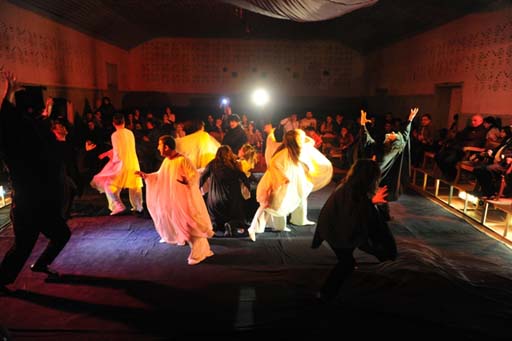 Бакинский детский театр представил спектакль "Əşxas" (фотосессия)