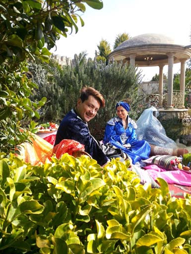 Телеведущие Lider TV  в азербайджанских национальных костюмах (фотосессия)