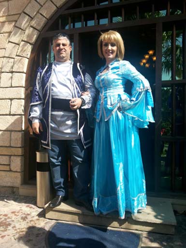 Телеведущие Lider TV  в азербайджанских национальных костюмах (фотосессия)