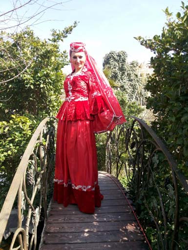 Телеведущие Lider TV  в азербайджанских национальных костюмах (фотосессия)