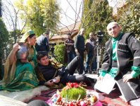 Телеведущие Lider TV  в азербайджанских национальных костюмах (фотосессия)