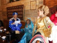 Телеведущие Lider TV  в азербайджанских национальных костюмах (фотосессия)