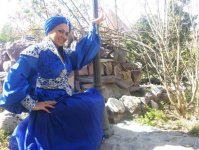 Телеведущие Lider TV  в азербайджанских национальных костюмах (фотосессия)