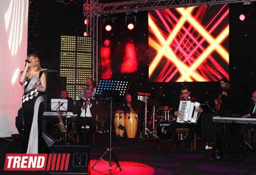 В Баку состоялся соло-концерт Лалы Мамедовой "Ты в моем сердце" (фотосессия)