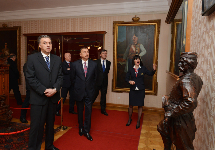 Президент Азербайджана посетил Дворец короля Николы в городе Цетинье (ФОТО)