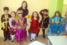 Сладкий праздник Новруз бакинских школьников (фотосессия)