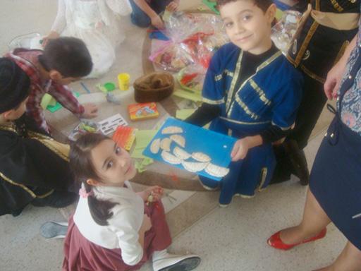 Сладкий праздник Новруз бакинских школьников (фотосессия)