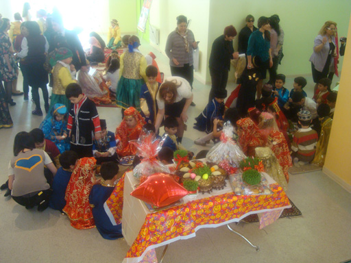 Сладкий праздник Новруз бакинских школьников (фотосессия)