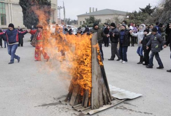 В Азербайджане стартовал фотоконкурс "Страна огней"