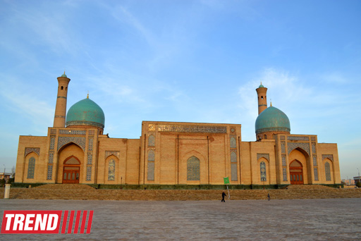 Самый древний Коран в ташкентском комплексе "Хазрати Имам" (фотосессия)