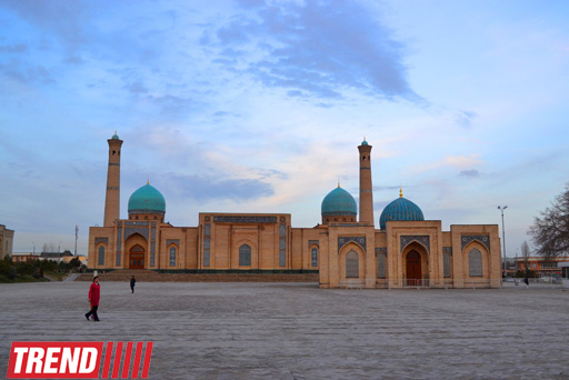 Самый древний Коран в ташкентском комплексе "Хазрати Имам" (фотосессия)