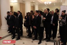 Турецкая суперзвезда Эмрах презентовал в Баку фильм "Ненаступившая весна" (фотосессия)