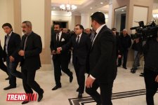 Турецкая суперзвезда Эмрах презентовал в Баку фильм "Ненаступившая весна" (фотосессия)