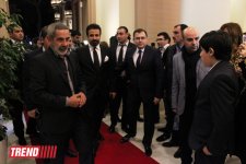 Турецкая суперзвезда Эмрах презентовал в Баку фильм "Ненаступившая весна" (фотосессия)