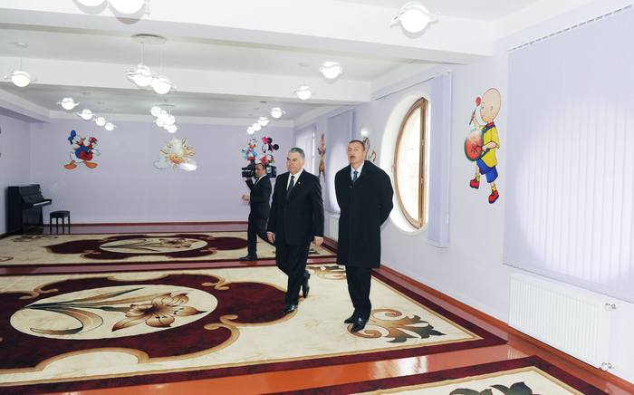 Президент Азербайджана принял участие в открытии в поселке Масазыр квартала для вынужденных переселенцев (ФОТО)