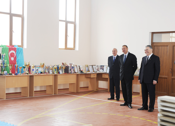 Президент Азербайджана принял участие в открытии в поселке Масазыр квартала для вынужденных переселенцев (ФОТО)