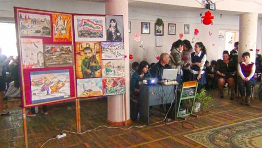 Учащиеся Гимназии Искусств представили работы и постановку, посвященные Дню геноцида азербайджанцев  (фото)