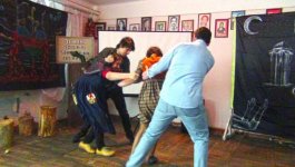 Учащиеся Гимназии Искусств представили работы и постановку, посвященные Дню геноцида азербайджанцев  (фото)