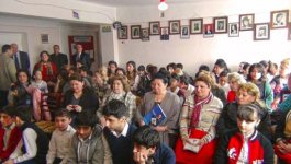 Учащиеся Гимназии Искусств представили работы и постановку, посвященные Дню геноцида азербайджанцев  (фото)