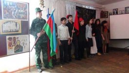 Учащиеся Гимназии Искусств представили работы и постановку, посвященные Дню геноцида азербайджанцев  (фото)