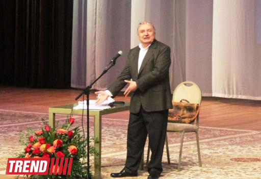 В Баку состоялся вечер юмора и сатиры "120 минут Жванецкого" (фотосессия)