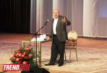 В Баку состоялся вечер юмора и сатиры "120 минут Жванецкого" (фотосессия)