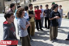 Знаменитый паркурист из Великобритании Райан Дойл дал мастер-класс в Баку (фотосессия)