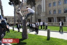 Знаменитый паркурист из Великобритании Райан Дойл дал мастер-класс в Баку (фотосессия)