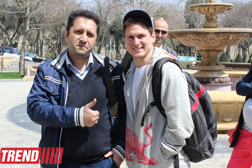 Знаменитый паркурист из Великобритании Райан Дойл дал мастер-класс в Баку (фотосессия)