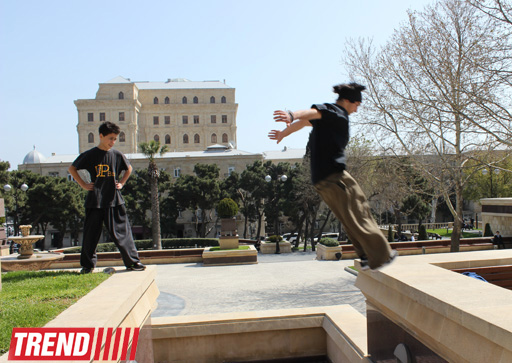 Знаменитый паркурист из Великобритании Райан Дойл дал мастер-класс в Баку (фотосессия)