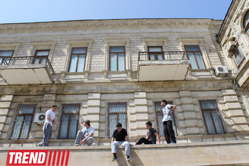 Знаменитый паркурист из Великобритании Райан Дойл дал мастер-класс в Баку (фотосессия)