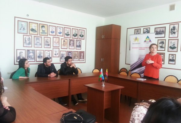 Гюнай Маликгызы встретилась с будущими журналистами