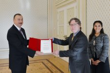 Президенту Азербайджана вручена премия журнала "The Business Year" «Человек года»  (ФОТО)