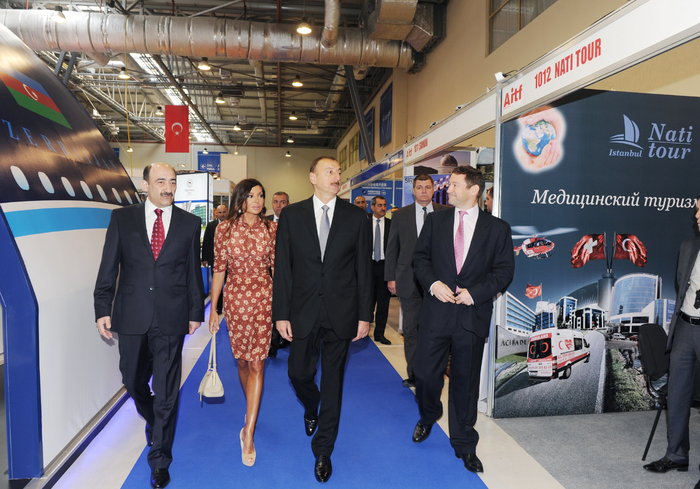 Президент Азербайджана и его супруга ознакомились с Азербайджанской международной выставкой туризма и путешествий AİTF-2013 (версия 2) (ФОТО)