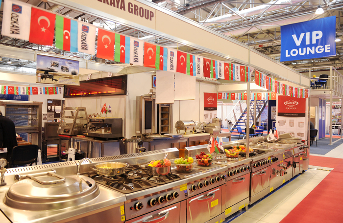 Президент Азербайджана и его супруга ознакомились с Азербайджанской международной выставкой туризма и путешествий AİTF-2013 (версия 2) (ФОТО)