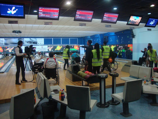 Определены первые чемпионы Азербайджана по боулингу среди инвалидов (фото)