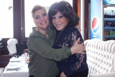 Азербайджанские певцы провели благотворительную акцию "Мы вместе"  для воспитанников детского дома (фото)