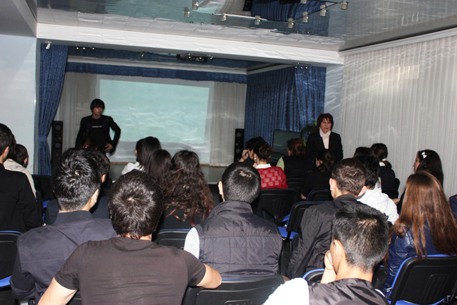 В Баку в рамках проекта "Экран – школьнику" состоялся показ фильма "Вишневый сад" (фото)