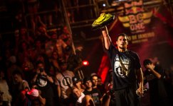 Азербайджан примет участие в международном чемпионате по брейк-дансу Red Bull BC One 2013 (ФОТО)