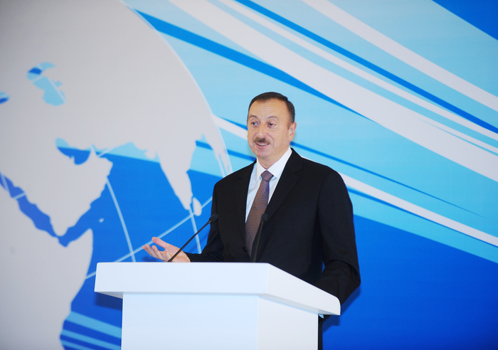 Президент Азербайджана и его супруга приняли участие в I Всемирном форуме выпускников МГИМО (ФОТО)